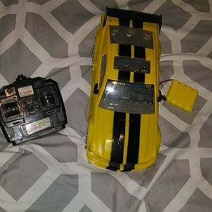 Toy car